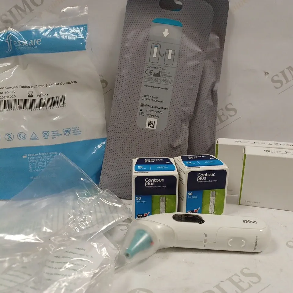 BOX OF APPROX 10 ASSORTED MEDICAL PRODUCTS TO INCLUDE CONTOUR PLUS GLUCOSE BLOOD TEST STRIPS, BRAUN DIGITAL THERMOMETER, MALE CATHETER, ETC 