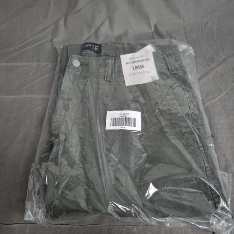 SEALED ABERCROMBIE & FITCH LIGHTWEIGHT LOOSE JEAN - SIZE 34X34