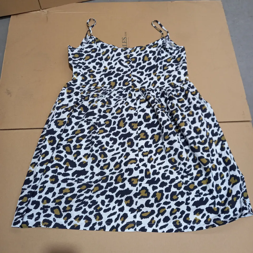 BOX OF 10 X KINTSUGI LEOPARD PRINT DRESS TOPS DIFFERENT SIZES 