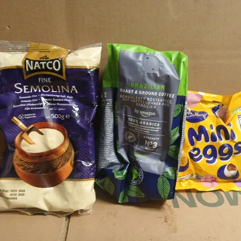APPROXIMATELY 10 ASSORTED FOOD AND DRINK ITEMS TO INCLUDE MINI EGGS, SEMOLINA, ETC
