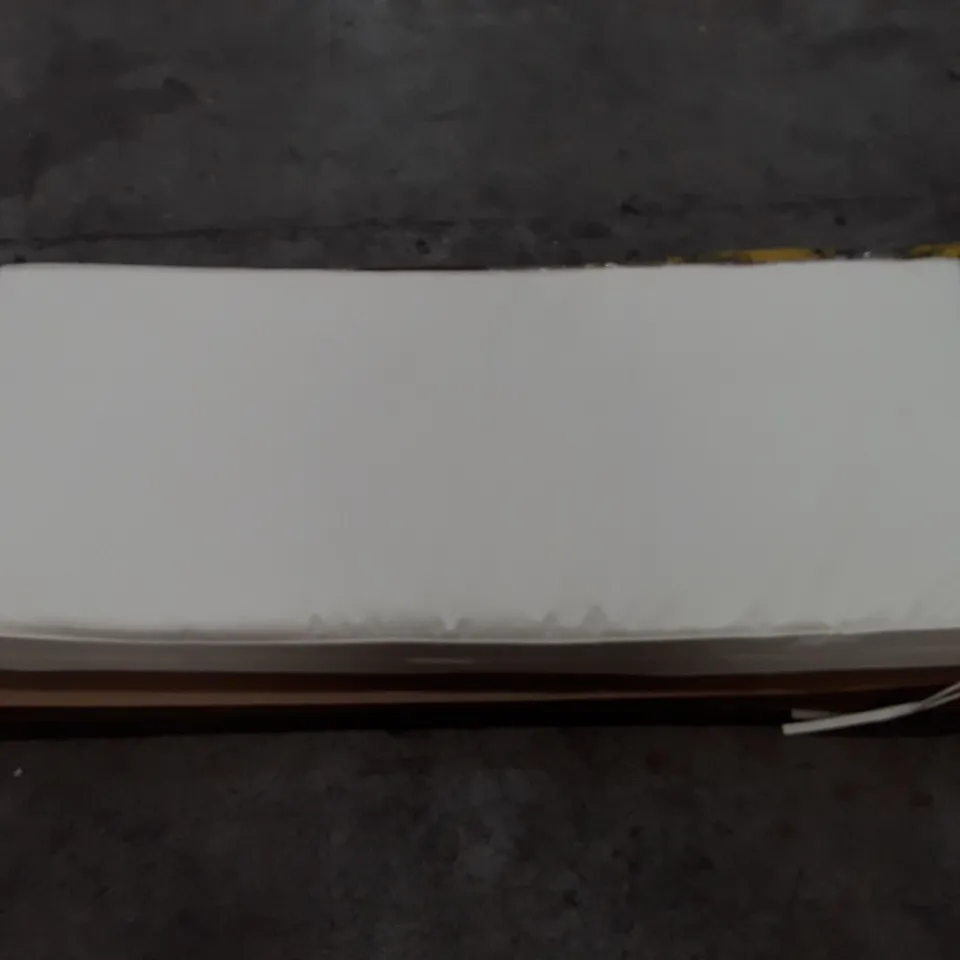 BOXED OUTDOOR SEAT CUSHION