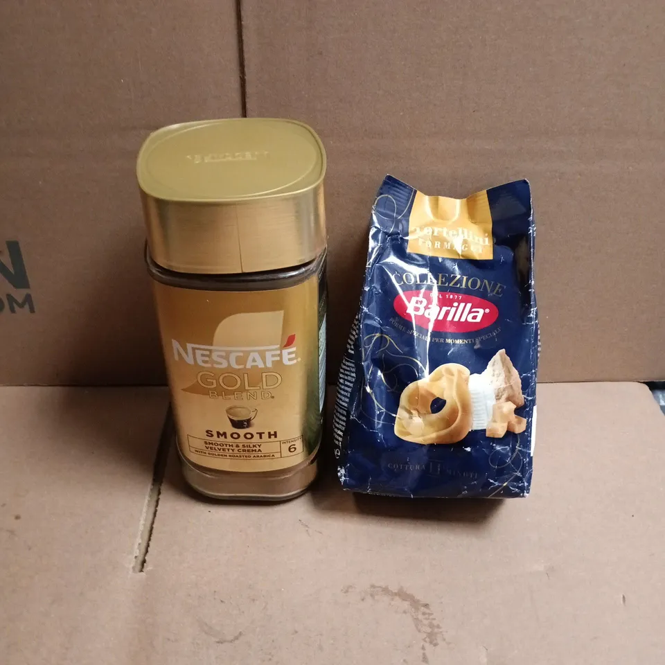 APPROXIMATELY 12 ASSORTED FOOD AND DRINKS ITEMS TO INCLUDE - NESCAFE GOLD BLEND SMOOTH, BARILLA TORTELLINI FORMAGGI  