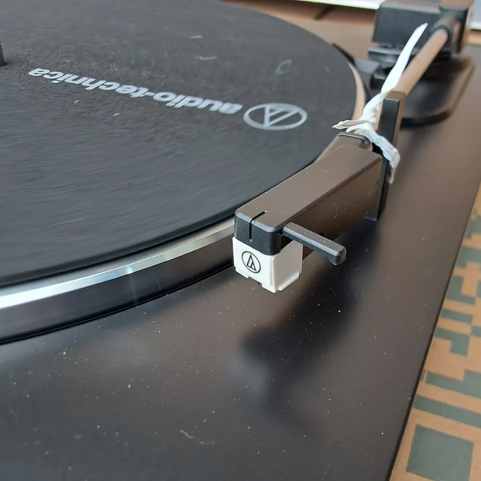 BOXED AUDIO TECHNICAL AT-LP60XUSB TURNTABLE - BLACK