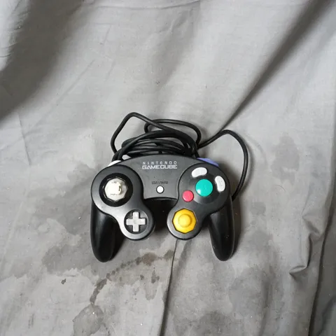 NINTENDO GAMECUBE CONTROLLER (BLACK) – WIRED