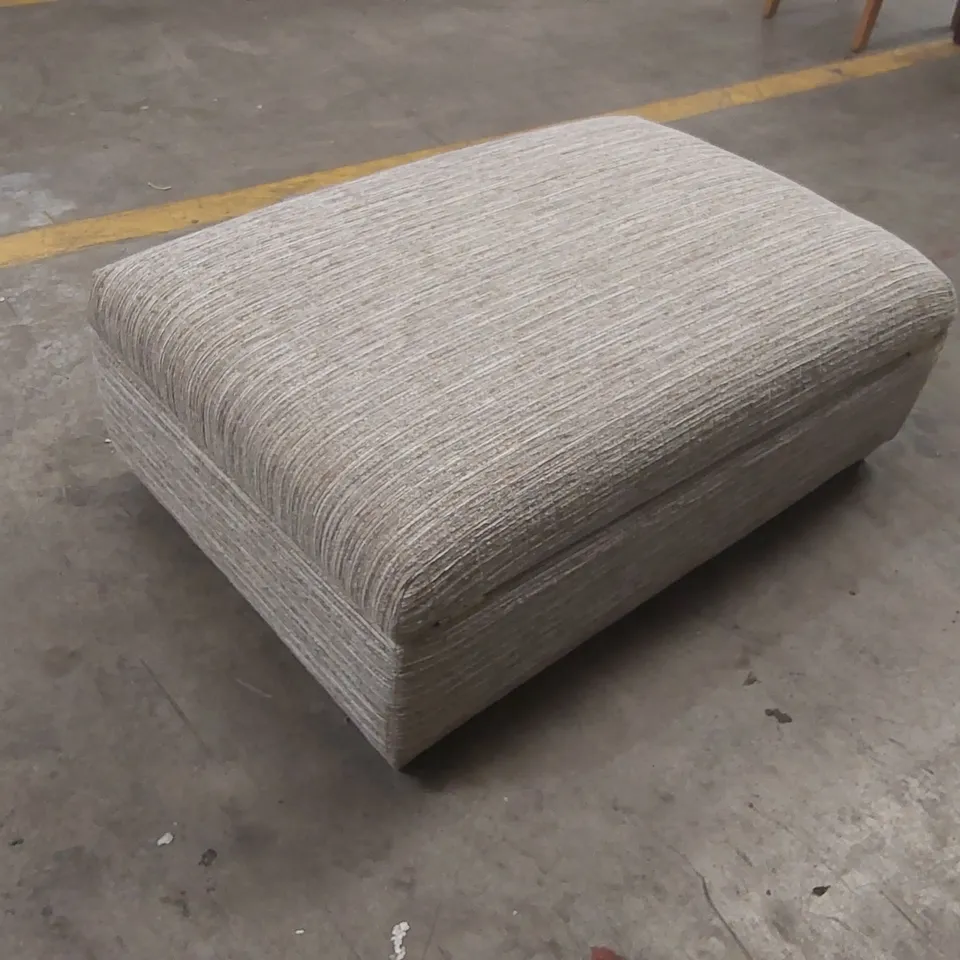 PARKER KNOLL UPHOLSTERED STORAGE FOOTSTOOL