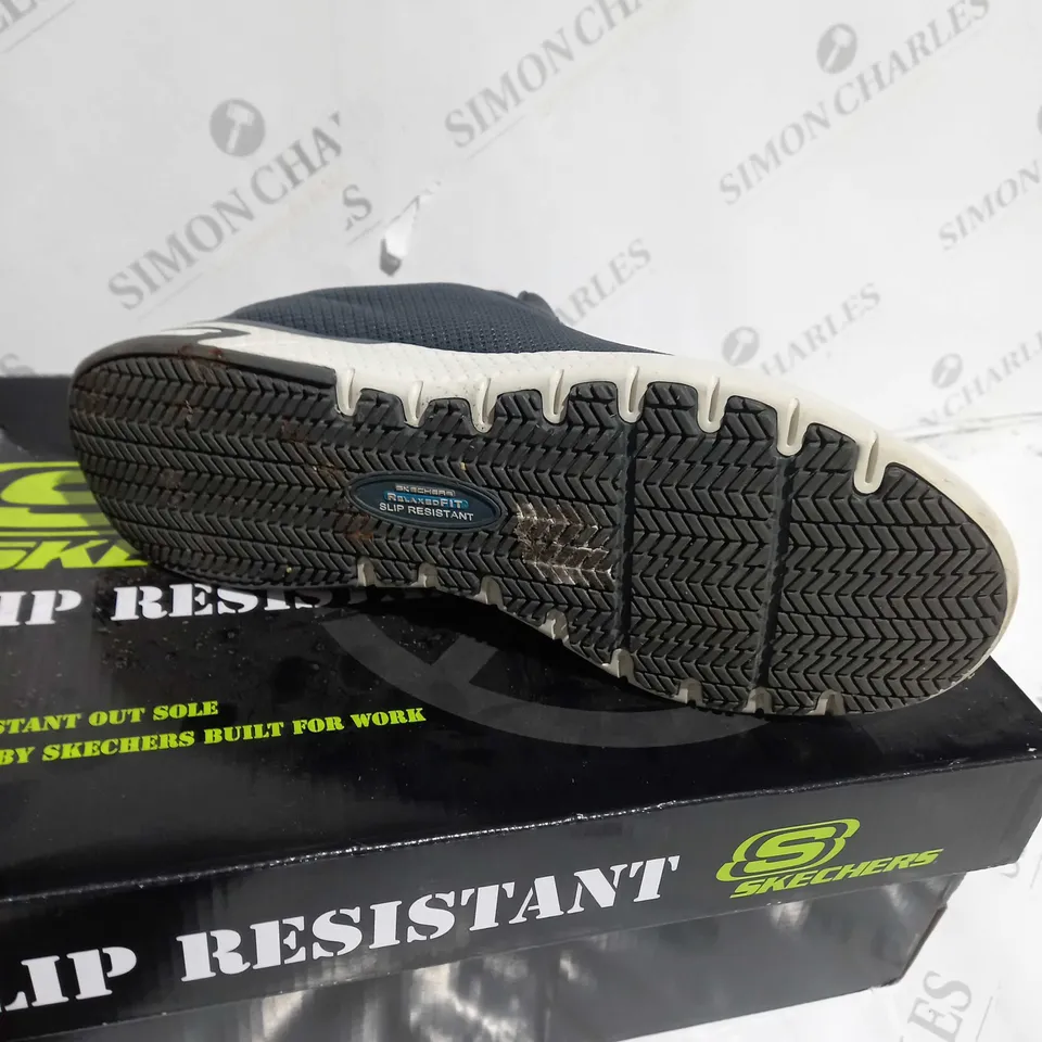 BOXED SKETCHERS SLIP RESISTANT WALKING TRAINERS IN CHARCOAL - UK SIZE 6.5
