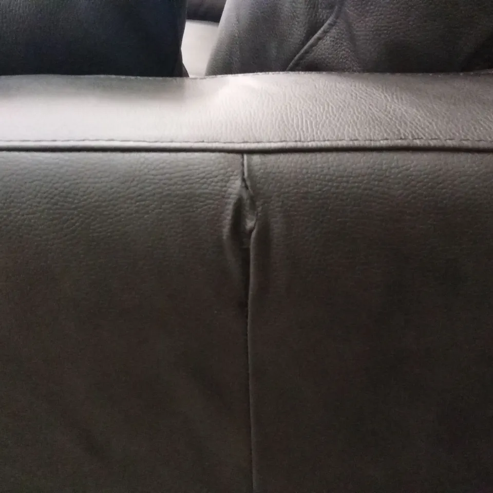 ARDEN ITALIAN LEATHER 3 SEATER SOFA - BLACK RRP £1399