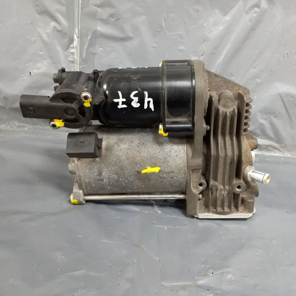 AIR SUSPENSION COMPRESSOR FOR AIR RIDE SPRINGS / COLLECTION ONLY 