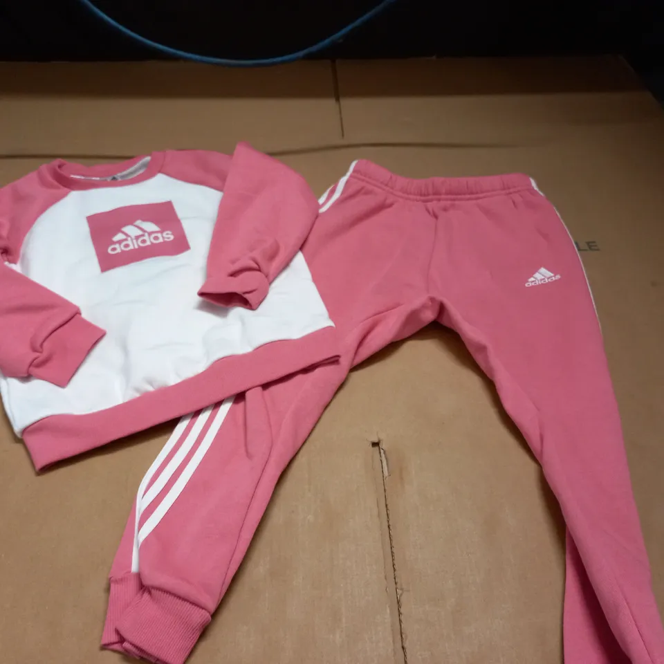 ADIDAS CHILDRENS PINK TRACKSUIT - 3-4 YEARS