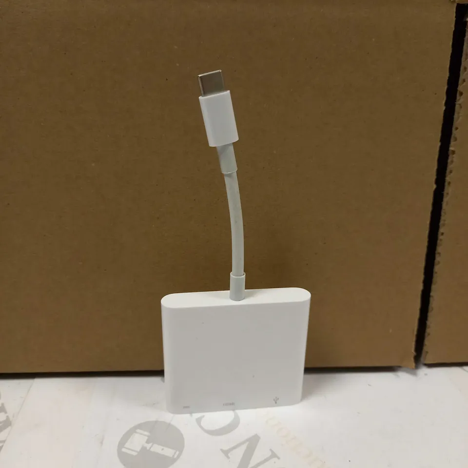 APPLE USB-C DIGITAL AV MULTI-PORT ADAPTOR