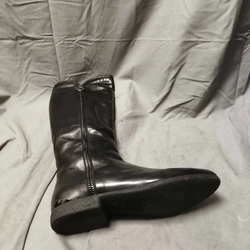 MARCO TOZZI KNEE HIGH BOOTS IN BLACK - 6.5