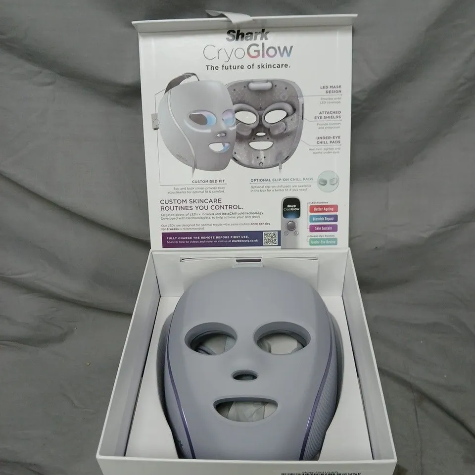 SHARK CRYOGLOW UNDER-EYE MASK WITH LED COOLING TECHNOLOGY – BOXED