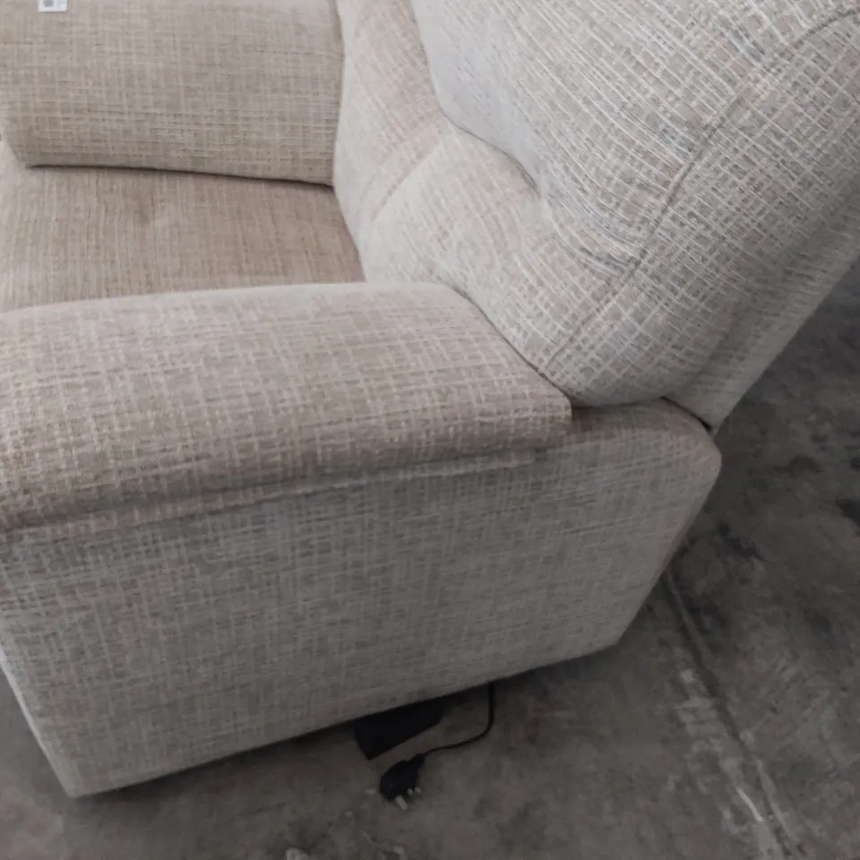 QUALITY BRITISH DESIGNER G PLAN STRATFORD POWER RECLINING EASY CHAIR WAFFLE CARAMEL FABRIC 