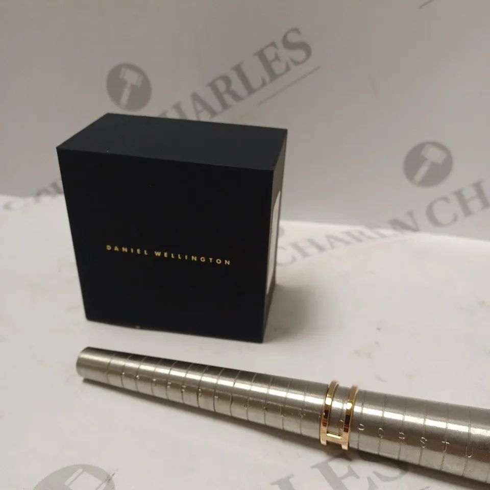 DANIEL WELLINGTON GOLDEN RING DOUBLE DESIGN 