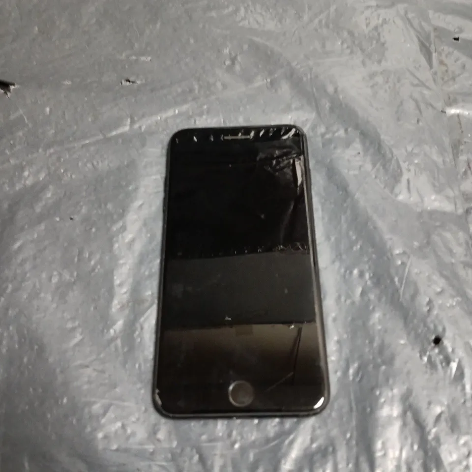 APPLE IPHONE 7 PLUS BLACK 32GB – BOXED