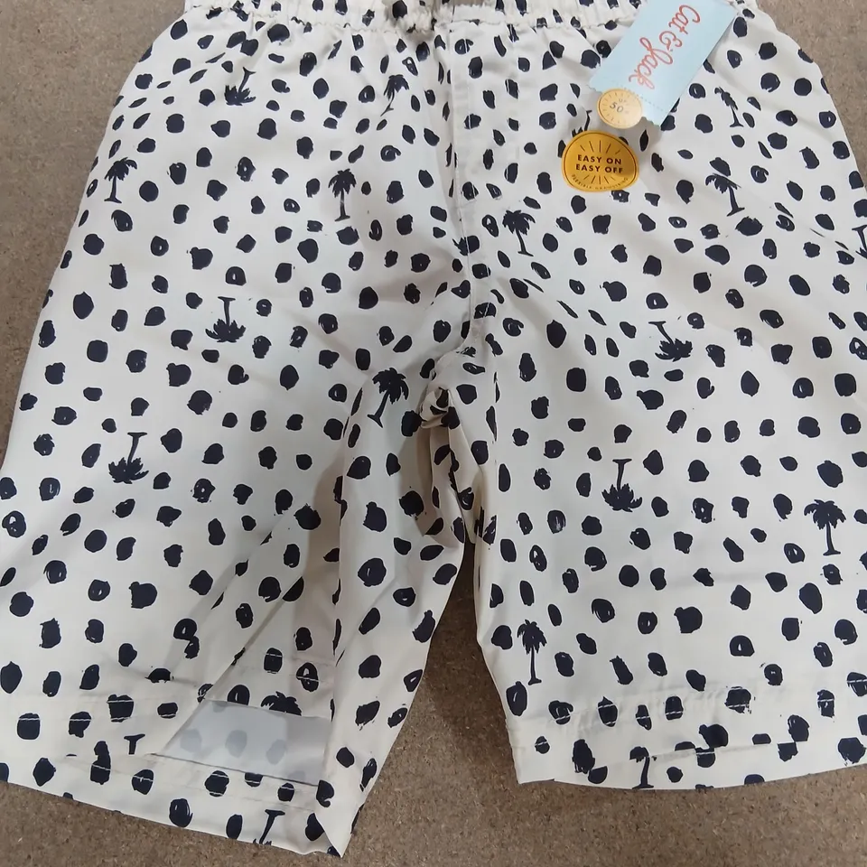 APPROXIMATELY 12 BRAND NEW CAT AND JACK KIDS SHORTS