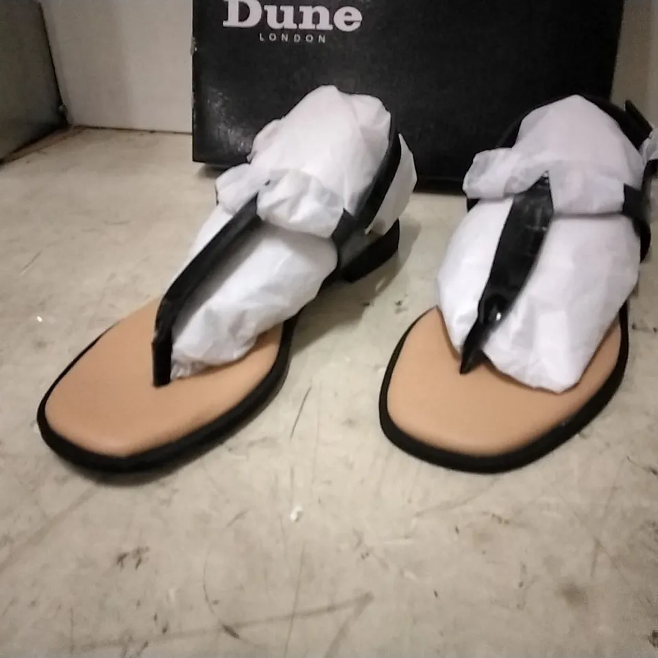 BOXED DUNE BLACK CROC PRINT LEATHER , UK 6 , 1 PAIR 