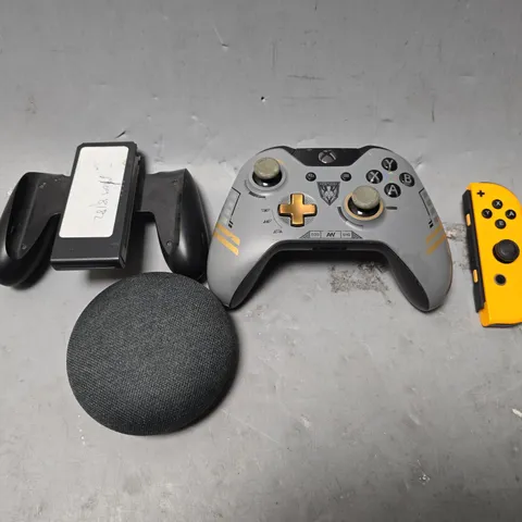 BOX OF APPROXIMATELY 5 ASSORTED ITEMS TO INCLUDE - XBOX CONTROLLER , NINTENDO CONTROLLER , GOOGLE HOME MINI ETC