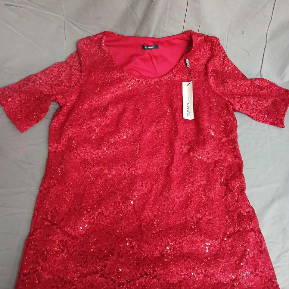 ROMAN LACE SHORT SLEEVE TOP IN RED - SIZE 16