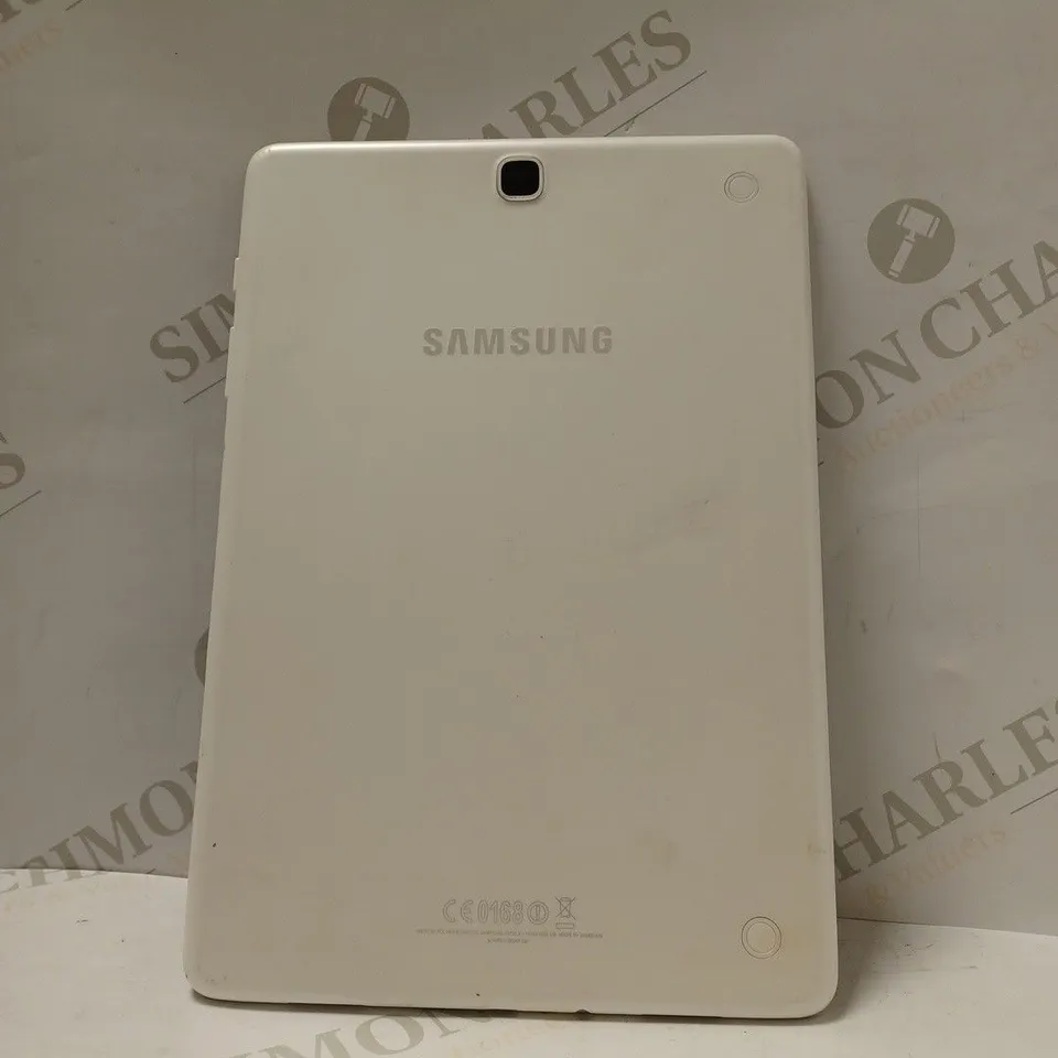 SAMSUNG GALAXY TAB A 9.7 IN WHITE