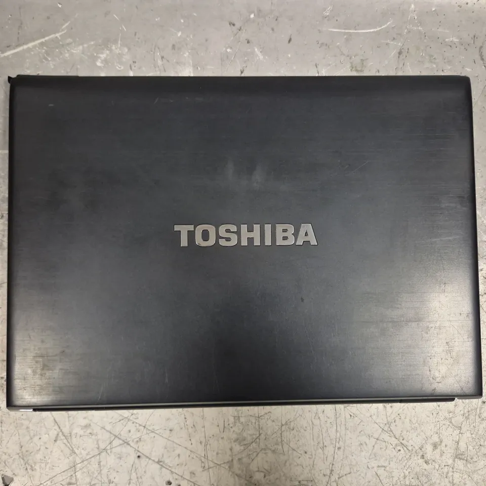 TOSHIBA PORTEGE R930 LAPTOP