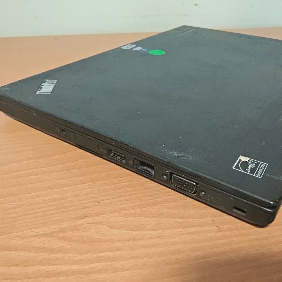UNBOXED LENOVO THINKPAD T440 INTEL I-5 LAPTOP IN BLACK