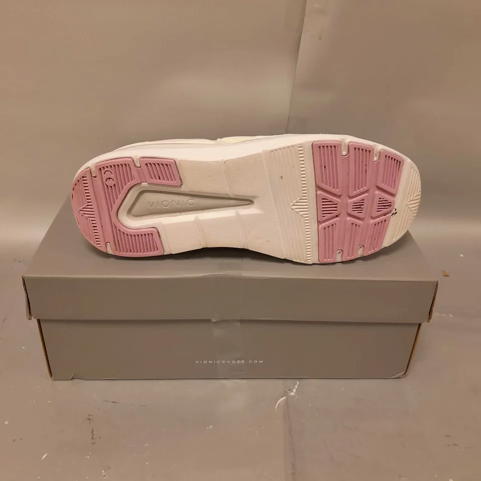  BOXED VIONIC DESIGNER TRAINERS - WHITE - UK SIZE 7