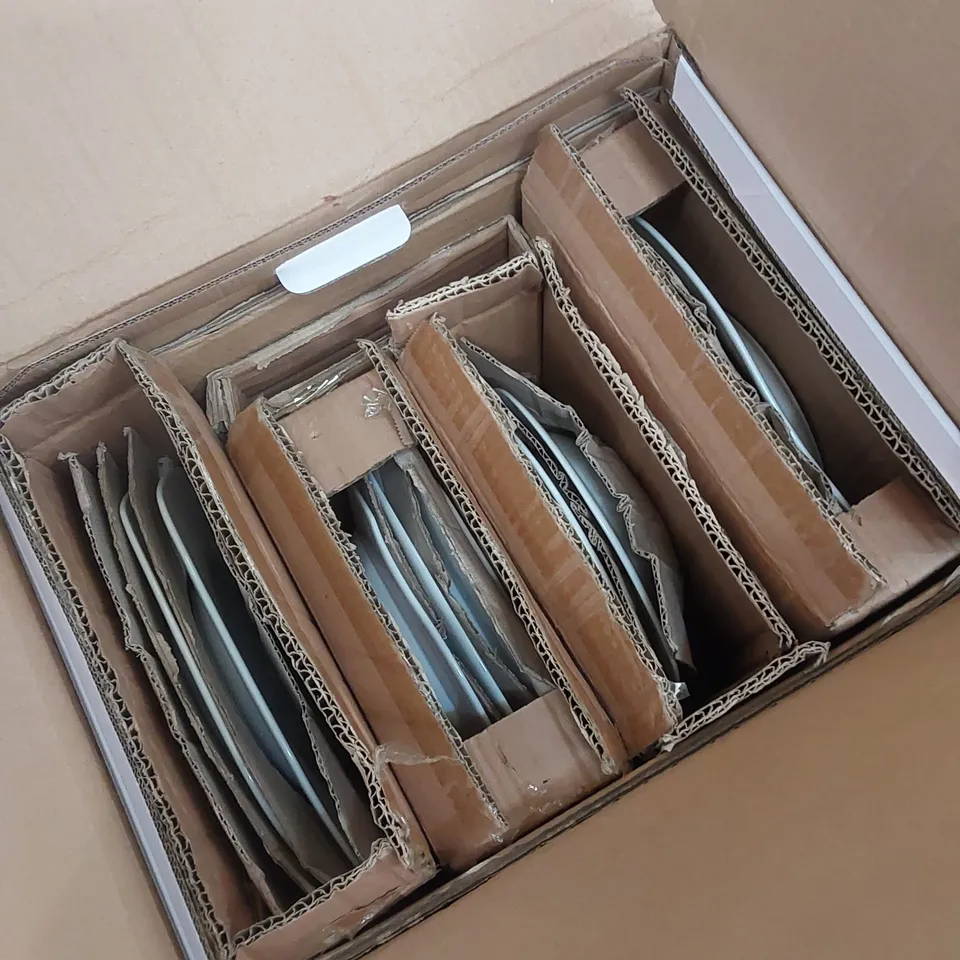 BOXED 16-PIECE DESIGNER DINNERWARE SET (1 BOX)