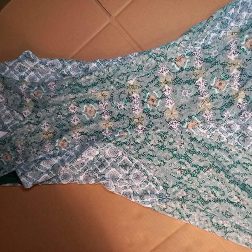 M&S GREEN V NECK MIDI DRESS - SIZE 8