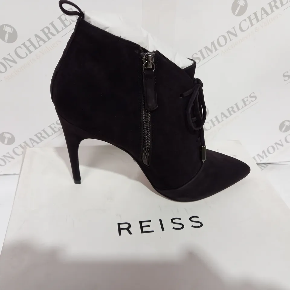 BOXED REISS SUEDE CHOCOLATE BOOT HEELS - SIZE 7