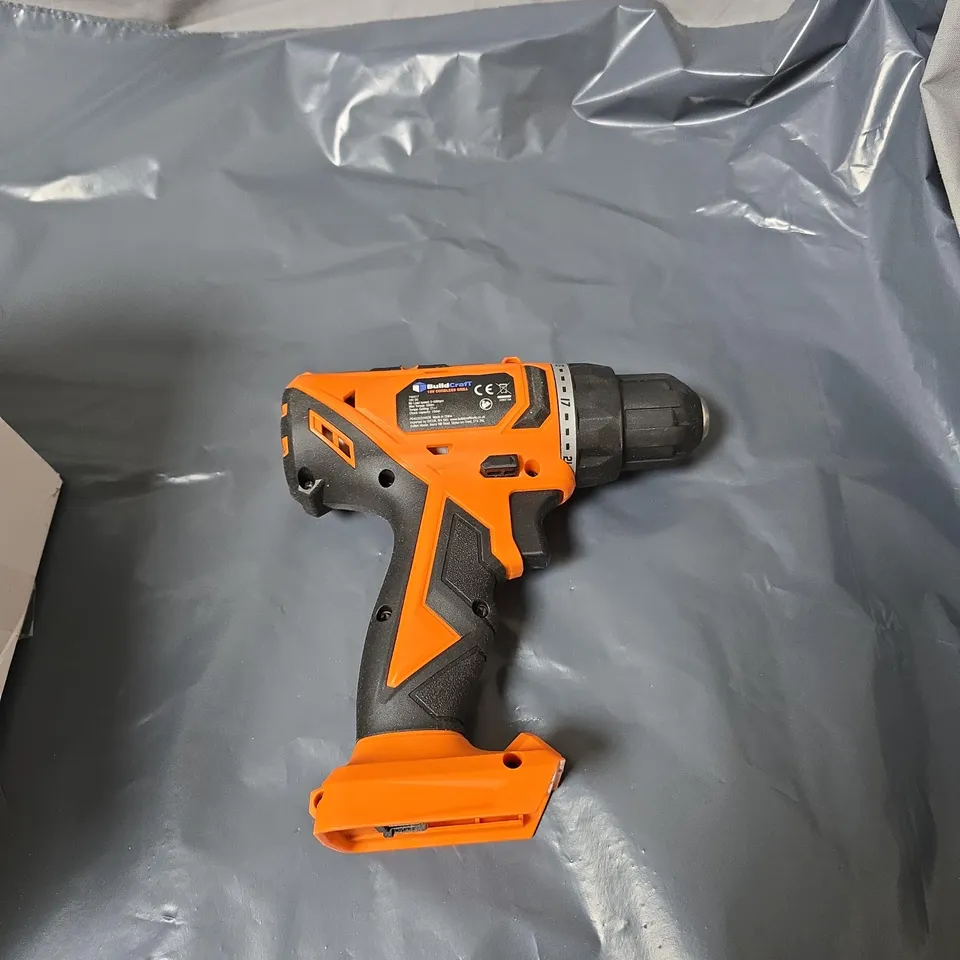 CAGE OF APPROXIMATELY 10 ASSORTED ITEMS INCLUDING WINTER LIGHTS AND BUILDCRAFT DRILL                                                                             