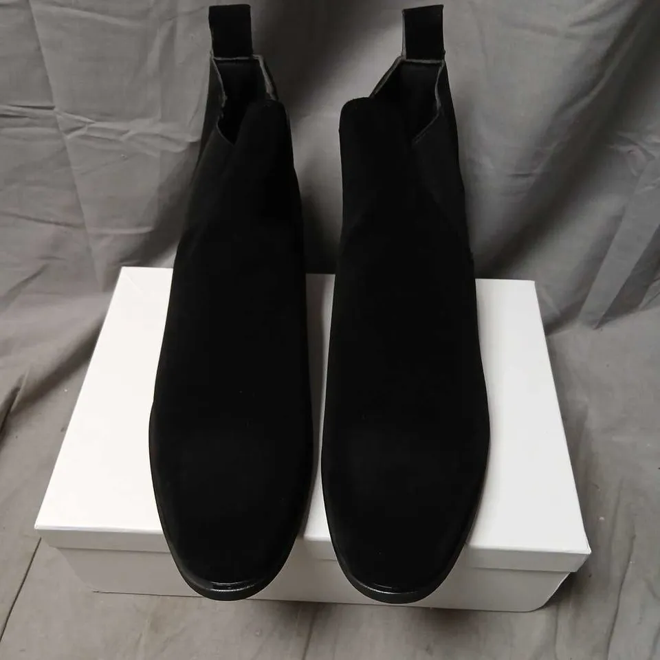 CONZURI HAMPTON'S BLACK SUEDE CHELSEA BOOTS, UK 11