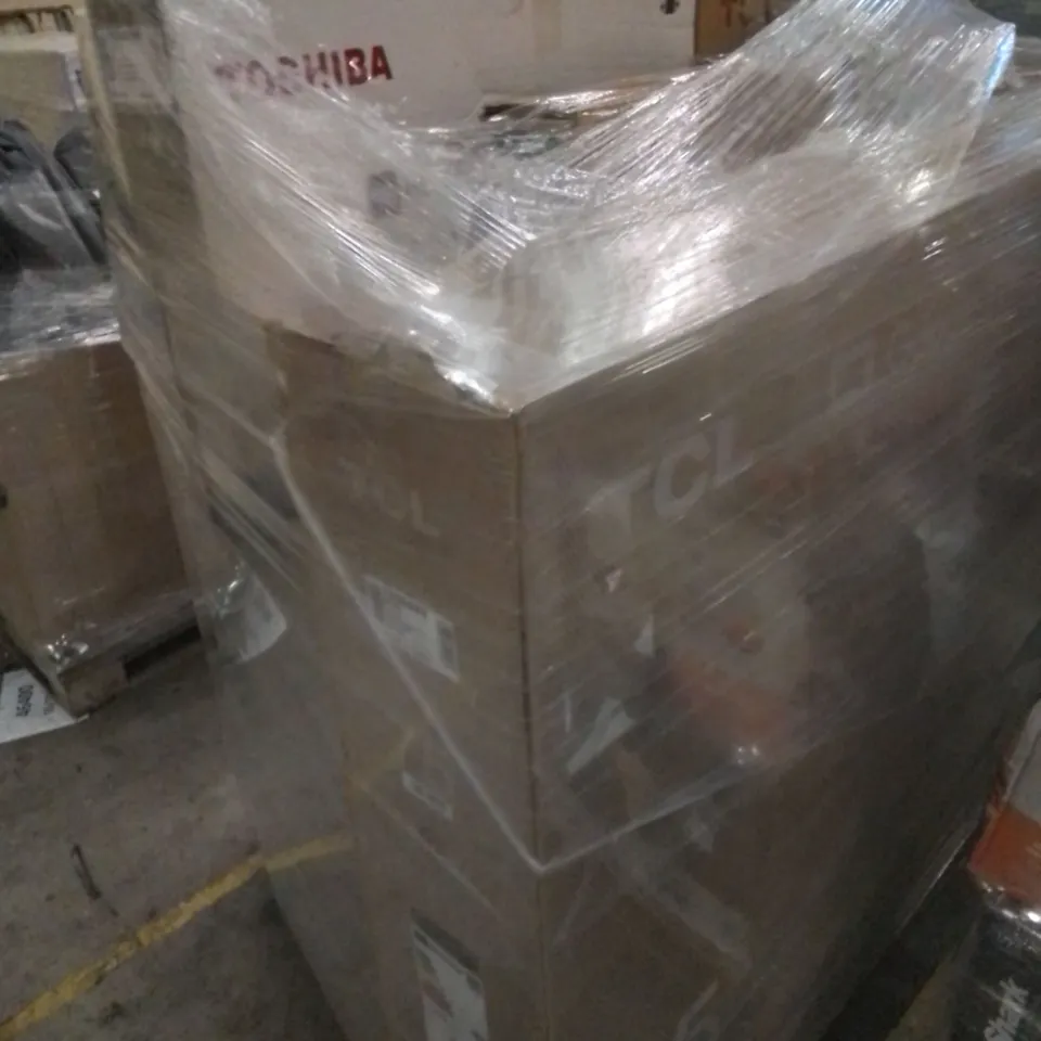 PALLET TO CONTAIN APPROXIMATELY 15 ASSORTED ELECTRONIC GOODS & PRODUCTS. INCLUDES