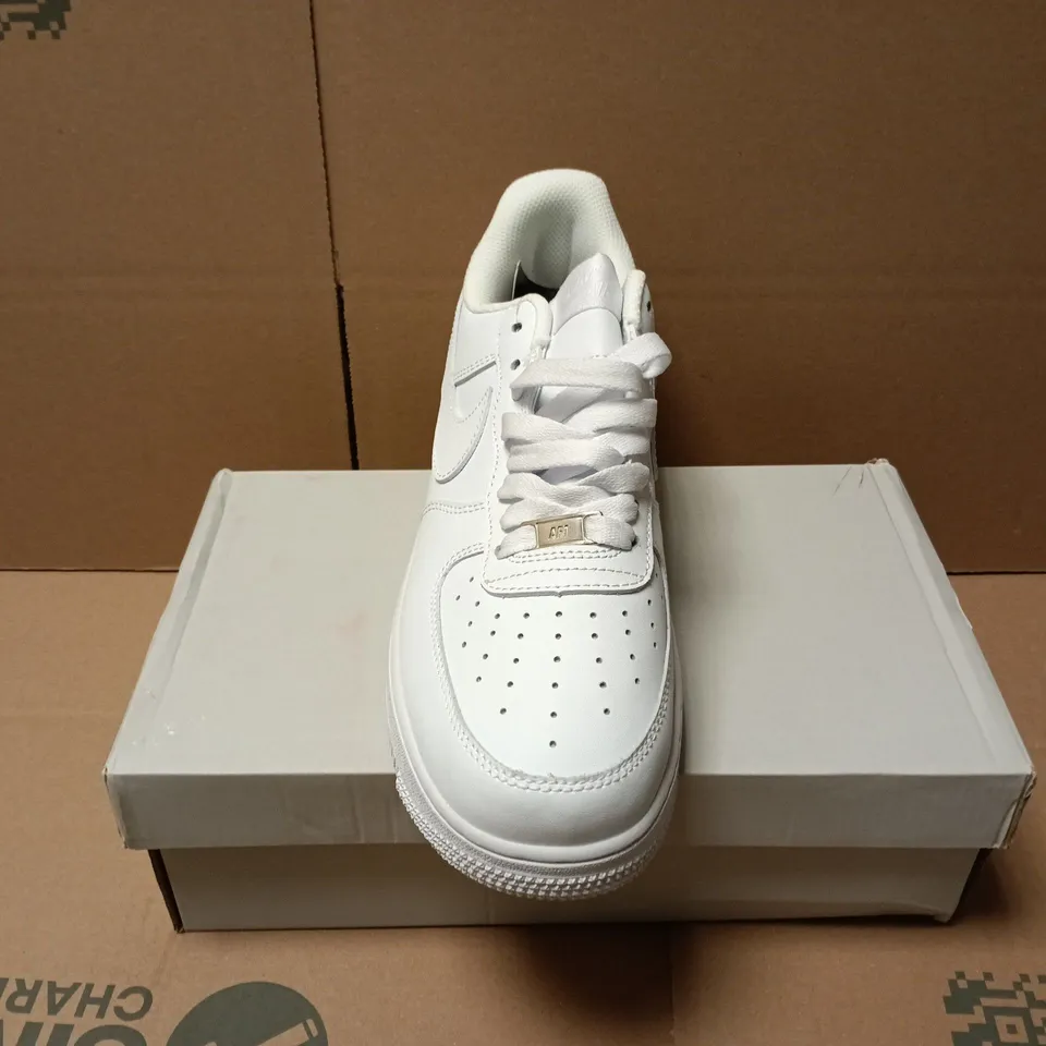 BOXED PAIR OF NIKE AIR FORCE 07 IN WHITE - UK 9