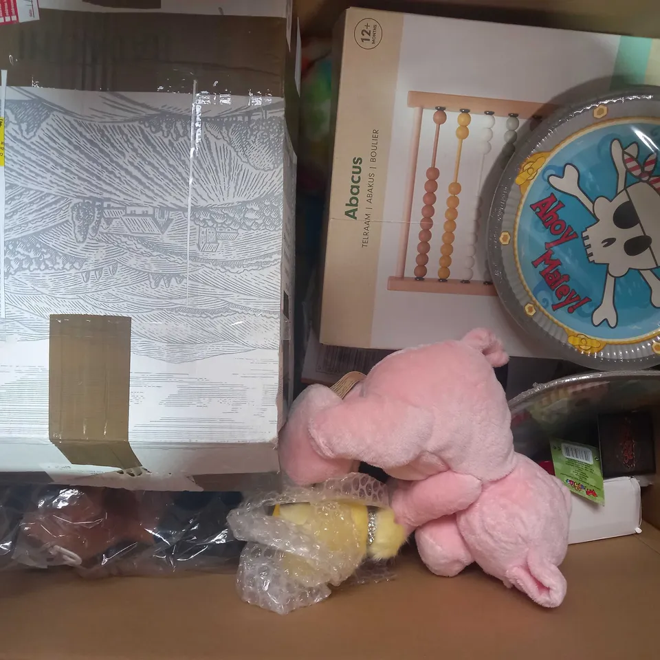 BOX OF APPROXIMATELY 20 ASSORTED TOYS AND GAMES TO INCLUDE ULTIMATE UNICORN WORLD ACTIVITY CASE, TOMY CHAROLAIS COWS, ULTR-PRO DECK BOX, ETC