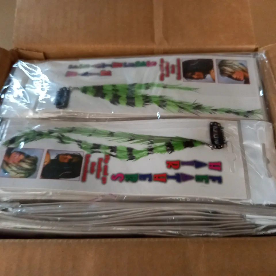 LOT OF APPROXIMATELY 288 CLIP AND GO FEATHER HAIR EXTENSIONS - GREEN