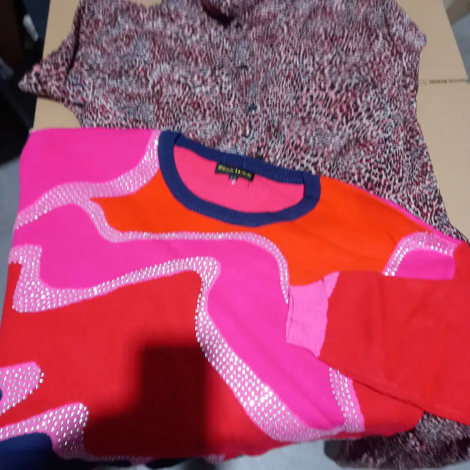 LARGE QUANTITY OF ASSORTED CLOTHING ITEMS TO INCLUDE ATTITUDES, FRANK USHER AND NINA LEONARD