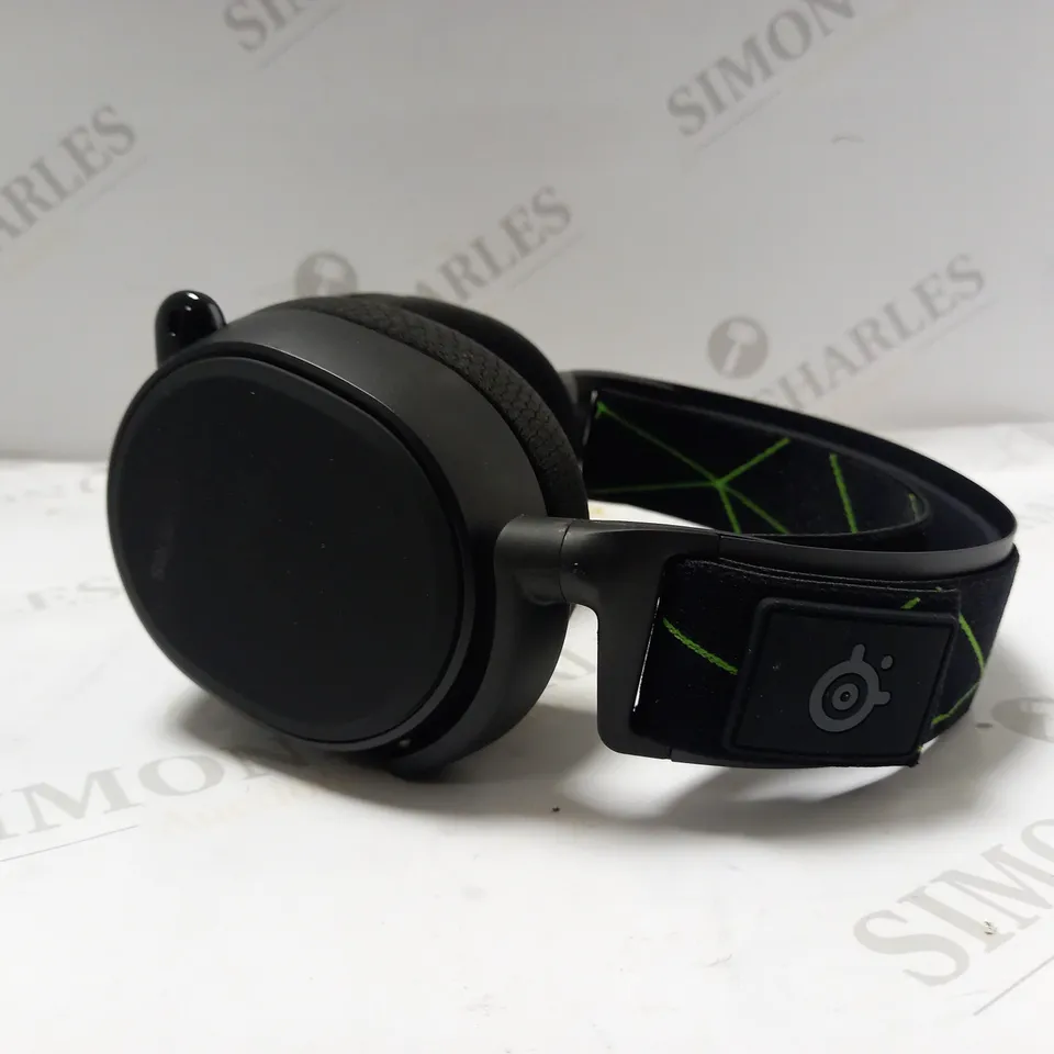 STEELSERIES ARCTIS 9X XBOX ONE WIRELESS GAMING HEADSET