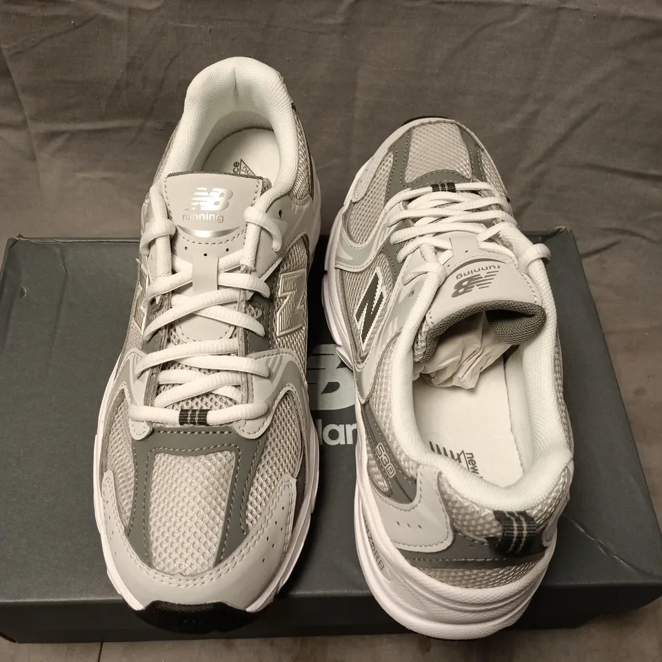 BOXED NEW BALANCE GR530CB MEN'S RUNNING SHOES – GREY/WHITE, UK 5 (EU 38)