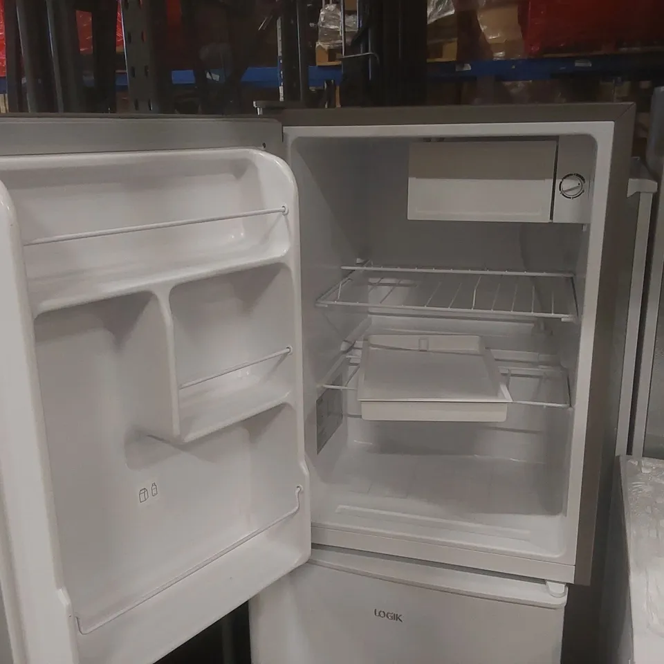 LOGIK LTT68S23 MINI FRIDGE - SILVER