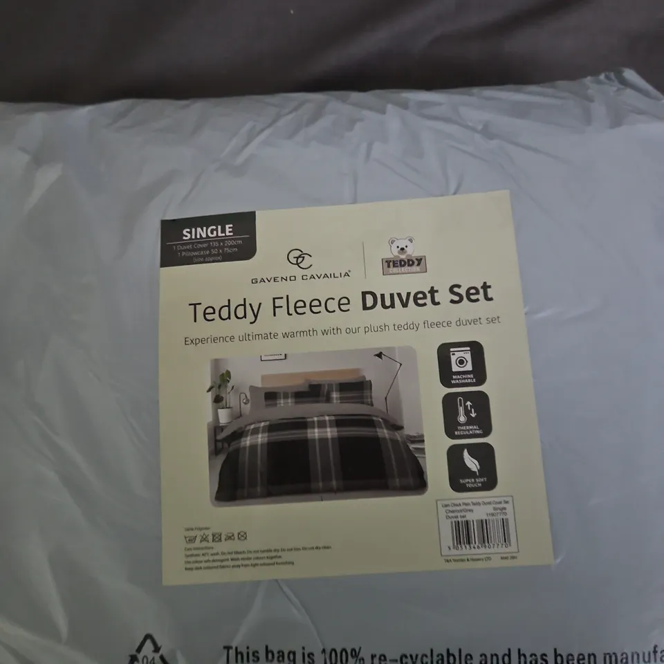 TEDDY FLEECE DUVET SET – SINGLE (DUVET COVER 135 X 200 CM, PILLOWCASE 50 X 75 CM)