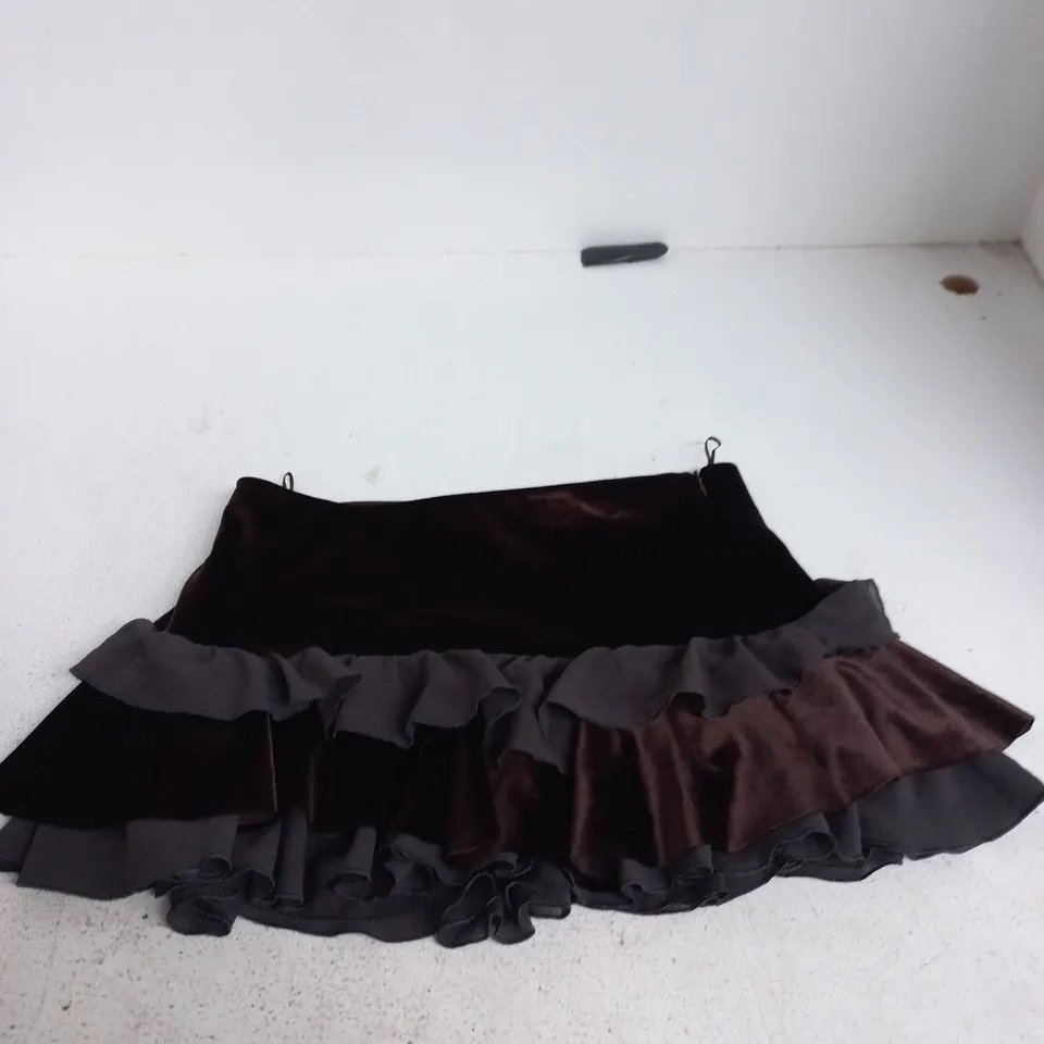 ZARA BURGUNDY RUFFLE DETAIL SKIRT – WOMEN'S (SIZE S)