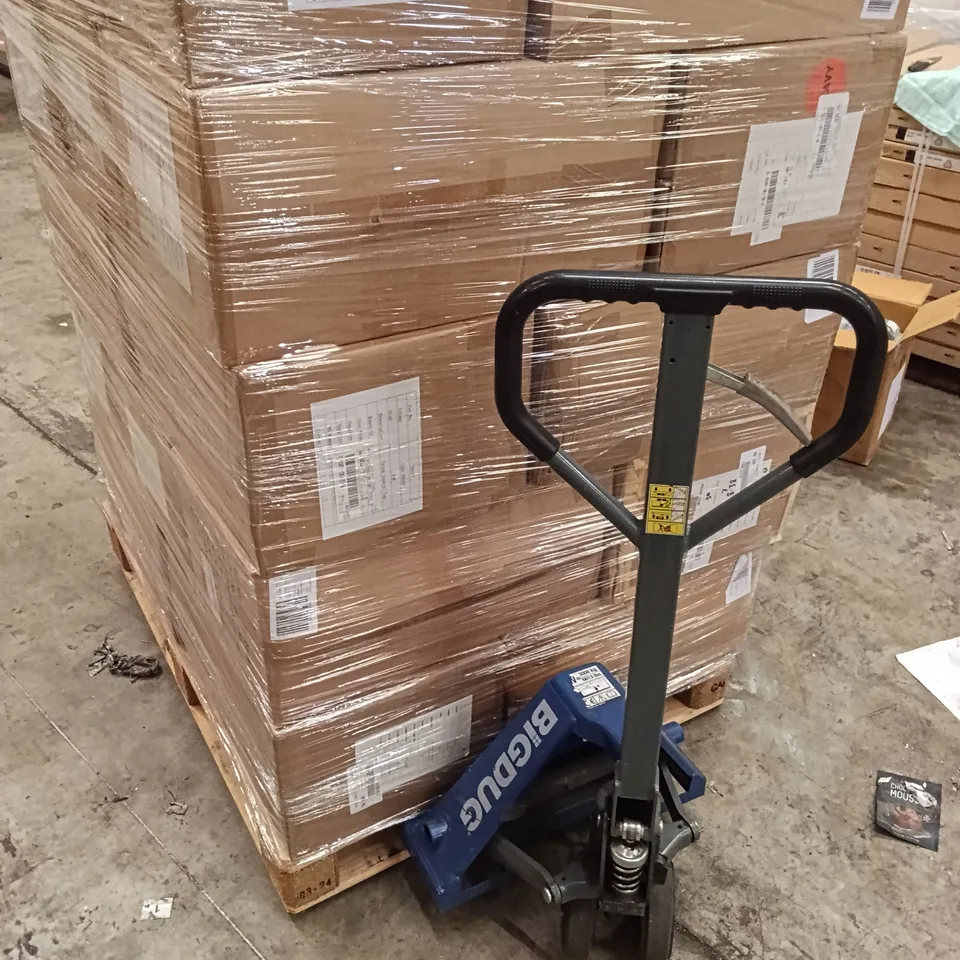 PALLET OF BRAND NEW WOMENS QUALITY DESIGNER CLOTHES APPROXIMATELY 130 TO INCLUDE; SHORTS, T SHIRTS, PLAY SUITS, JACKETS ETC