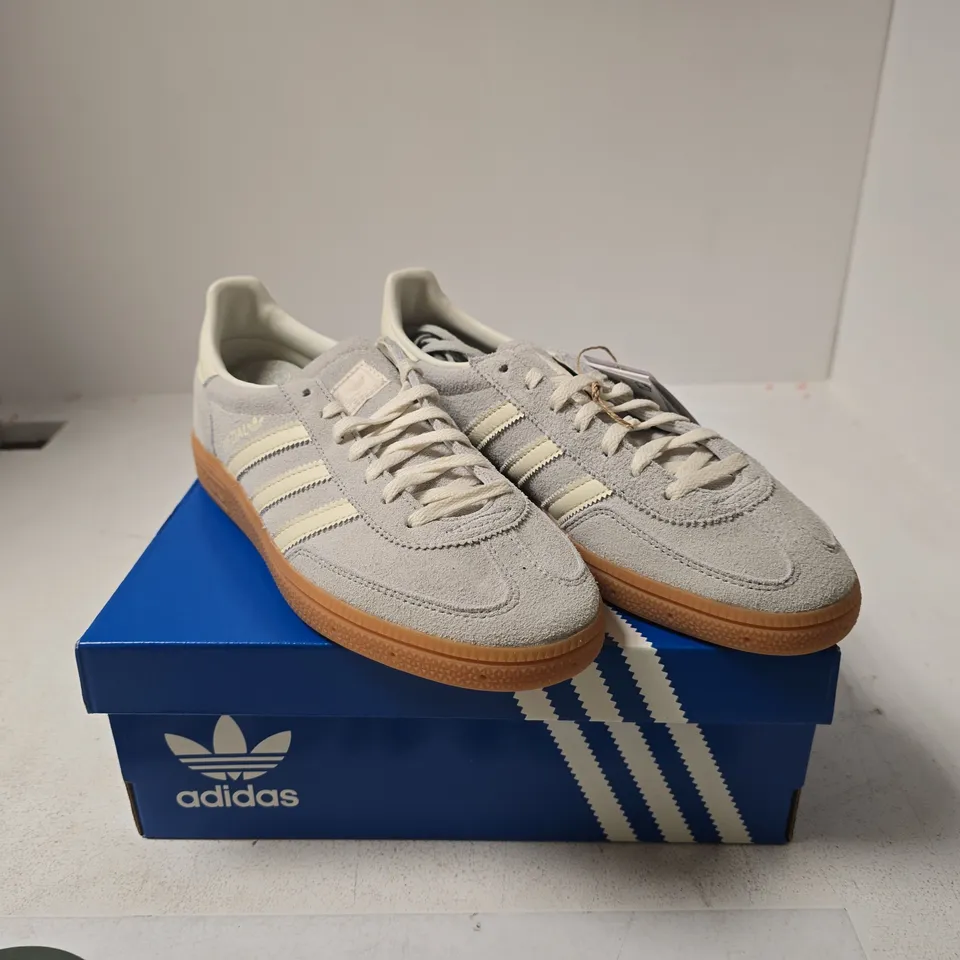 ADIDAS WOMENS HANDBALL SPEZIAL UK 6 BOXED