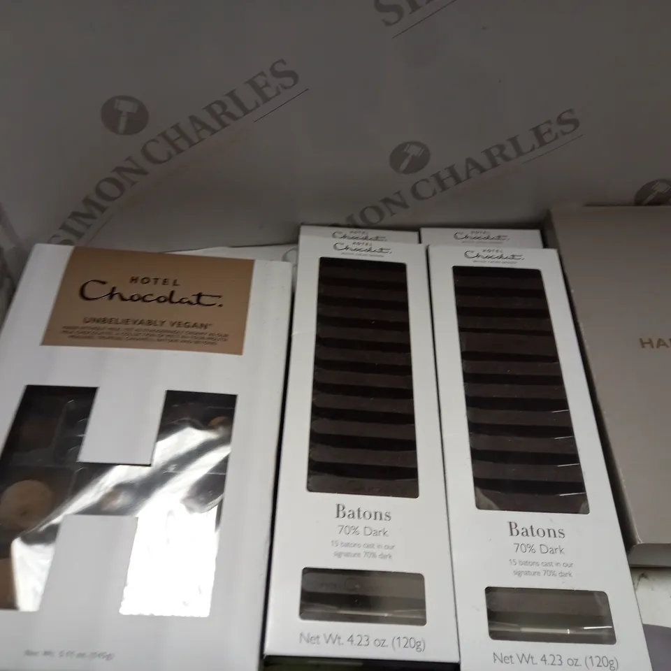 LOT OF 13 ASSORTED FOOD ITEMS TO INCLUDE HOTEL CHOCOLAT CHOCOLATE AND WILL POWDER KETO POWDER
