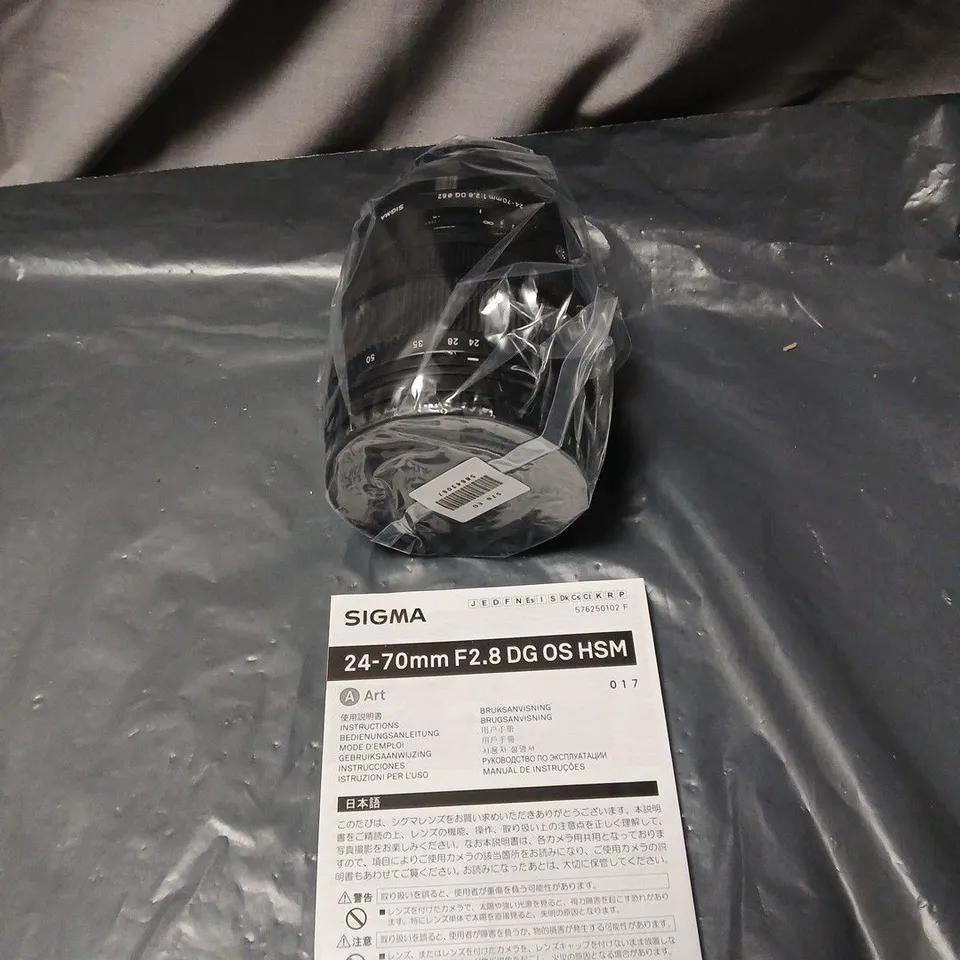 SIGMA 24-70MM F2.8 DG OS HSM LENS WITH BLACK CARRY POUCH