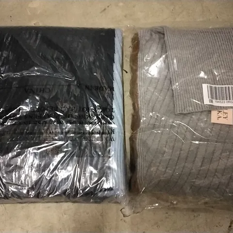 3 BOXES OF APPROXIMATELY 7 BADGLEY MISCHKA TURTLE NECK JUMPERS 3XL