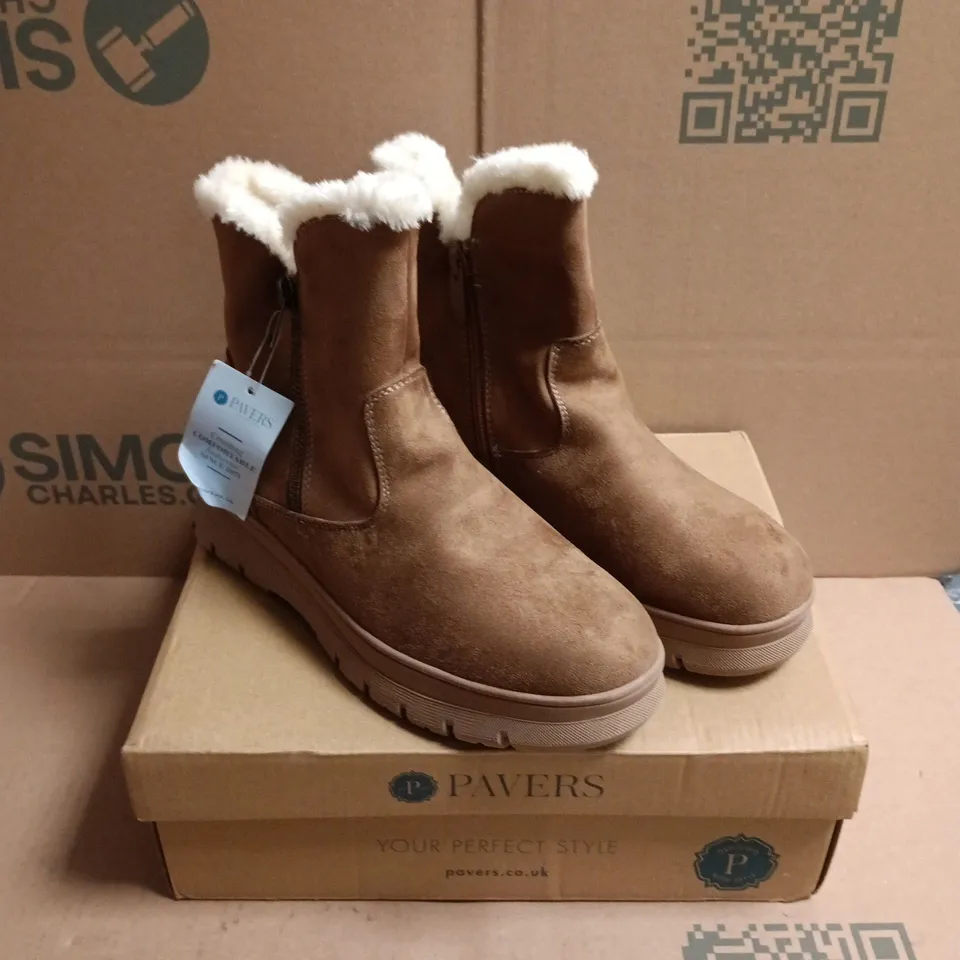 BOXED PAIR OF PAVERS ZIP ANKLE BOOTS IN TAN - 4