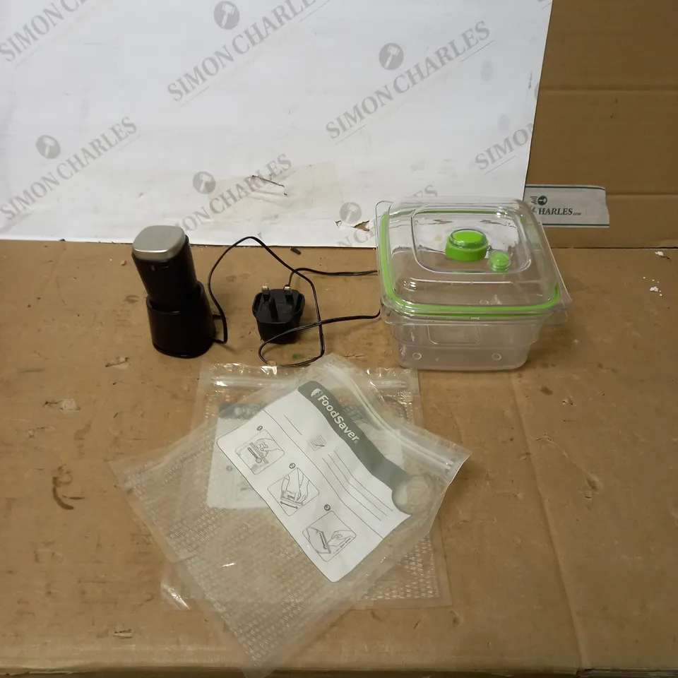 FOODSAVER VS1199 HANDHELD VACUUM SEALER