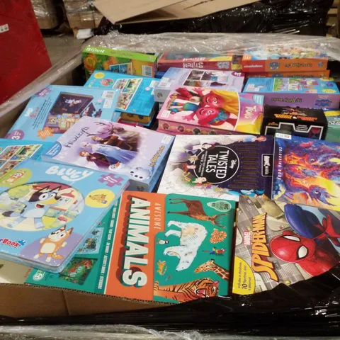 PALLET CONTAINING ASSORTED CHILDRENS ACTIVITY BOOKS